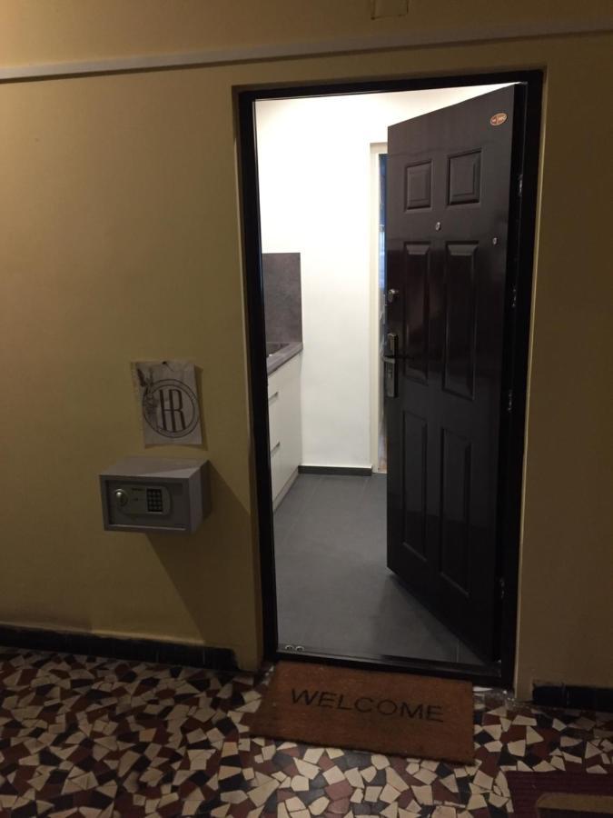 Heroes' Ii Apartman *